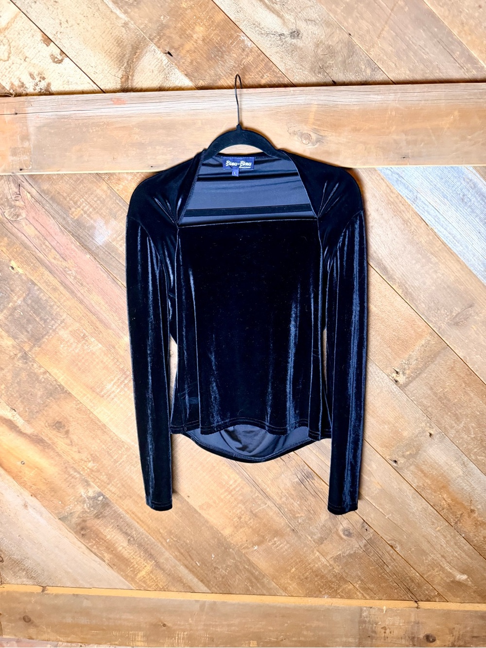 Bisou Bisou square neck velvet Y2K top